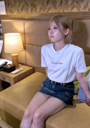 50%OFF! みほ(24\) きれいな美人の別画角動画。電マオナニー、おもちゃ責め、中出し。一人称画角も収録しています